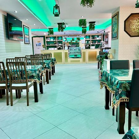 อัล นาคีล โฮเต็ล อพาร์ตเมนต์ บาย มูรูญ กลอเรีย Aparthotel อาบูดาบี ภายนอก รูปภาพ