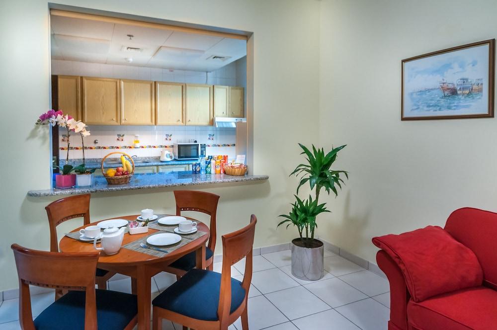 อัล นาคีล โฮเต็ล อพาร์ตเมนต์ บาย มูรูญ กลอเรีย Aparthotel อาบูดาบี ภายนอก รูปภาพ