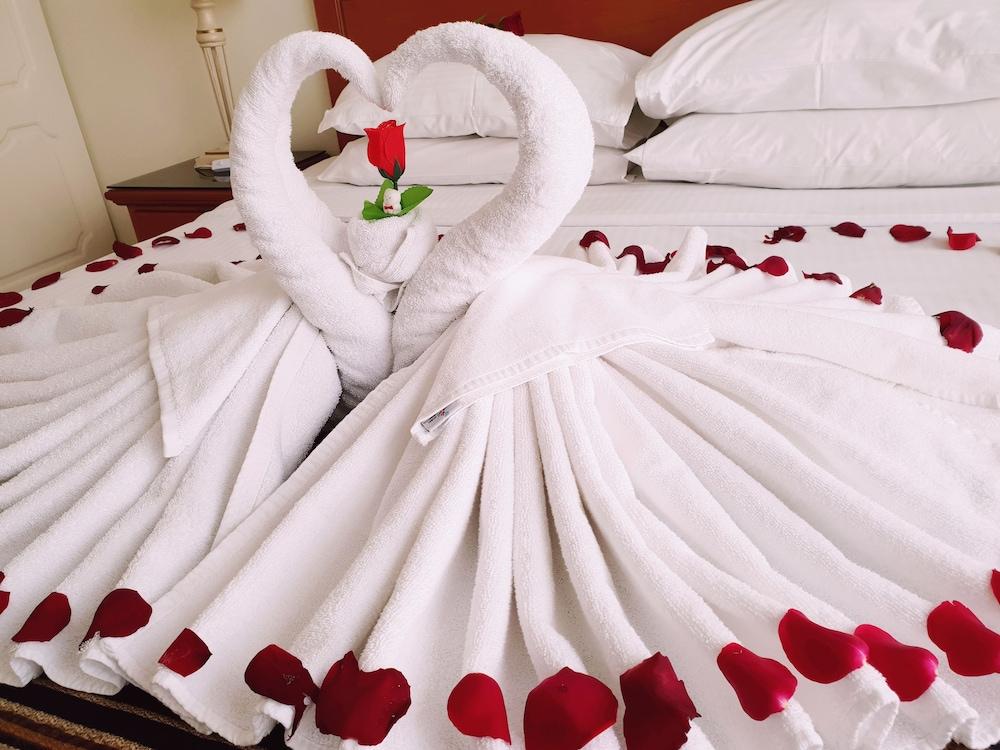 อัล นาคีล โฮเต็ล อพาร์ตเมนต์ บาย มูรูญ กลอเรีย Aparthotel อาบูดาบี ภายนอก รูปภาพ